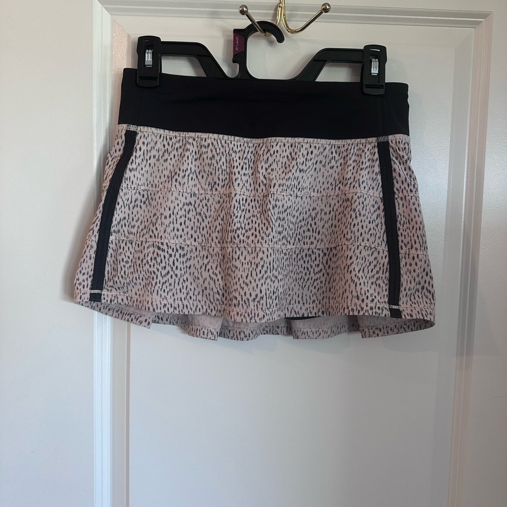 Lululemon Leopard Cheetah Pace Revival skirt (4)